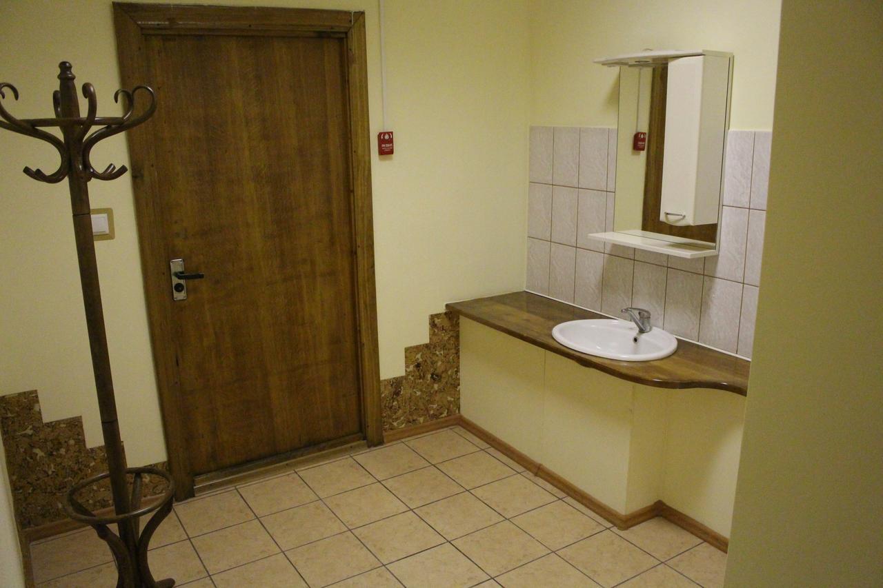 Rooms For Rent On Vokzal Brest Luaran gambar